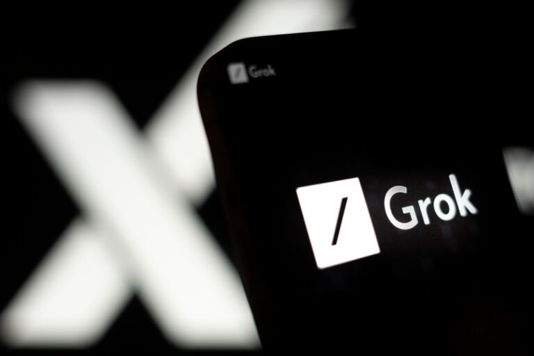 Grok gains a canvas-like tool for creating docs and apps