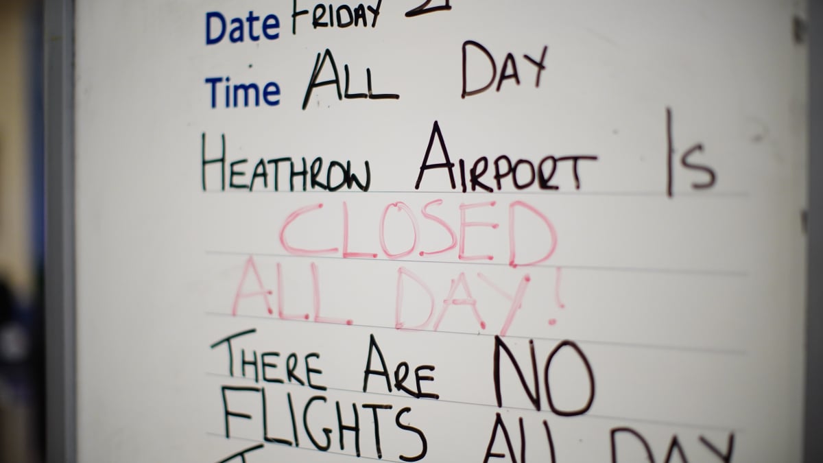 London’s Heathrow airport closure impact displayed in one stunning graphic